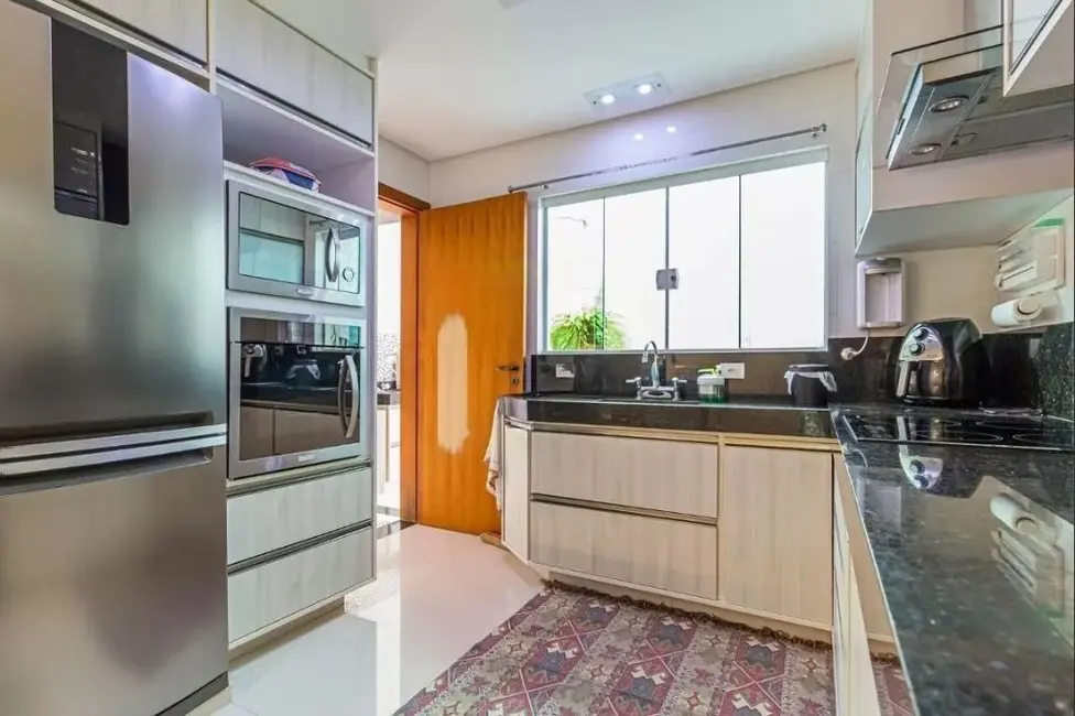 Foto 8 de Sobrado com 3 quartos à venda, 197m2 em Santo Andre - SP