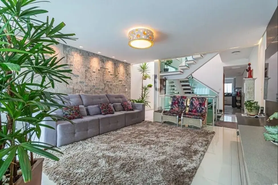 Foto 1 de Sobrado com 3 quartos à venda, 197m2 em Santo Andre - SP