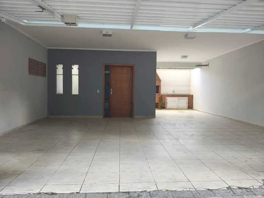 Foto 2 de Sobrado com 3 quartos à venda e para alugar, 174m2 em Vila Floresta, Santo Andre - SP
