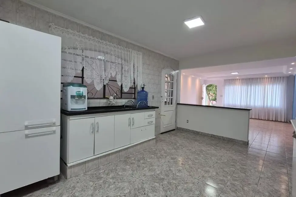 Foto 5 de Casa com 3 quartos para alugar, 120m2 em Jardim do Estádio, Santo Andre - SP