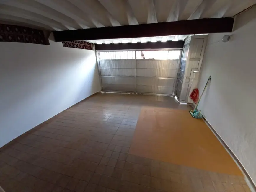 Foto 2 de Sobrado com 2 quartos à venda e para alugar, 154m2 em Vila Bela Vista, Santo Andre - SP