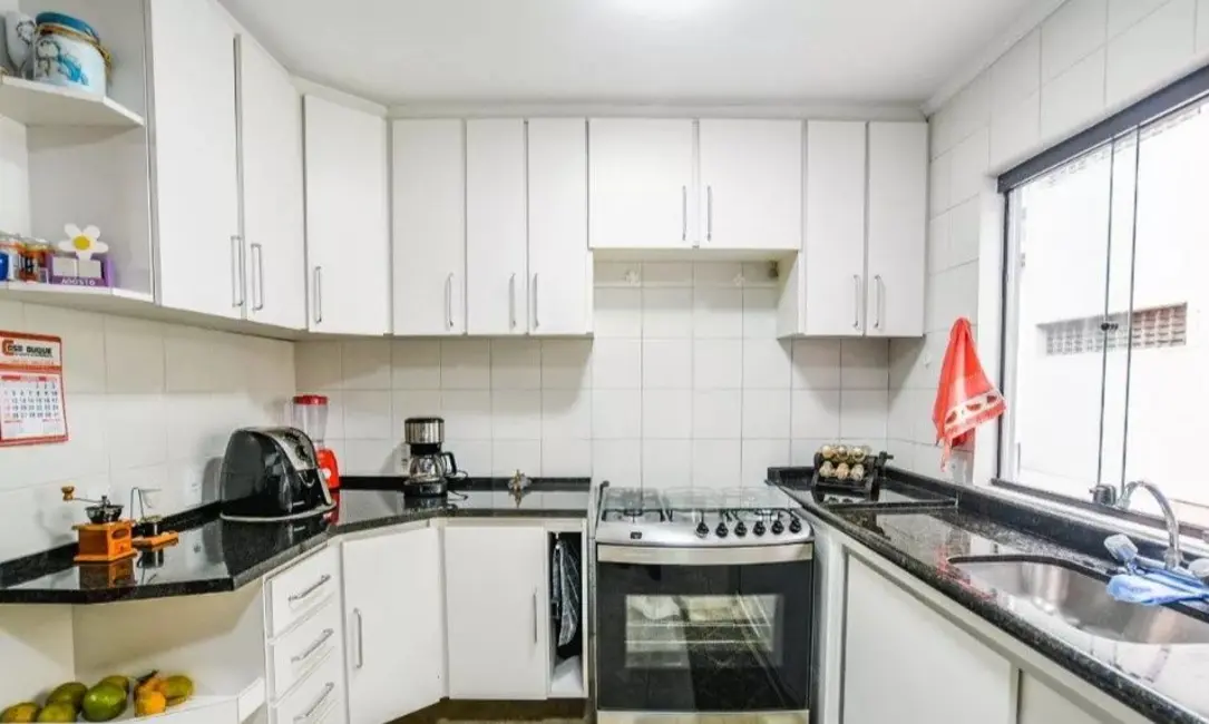 Foto 1 de Sobrado com 2 quartos à venda, 215m2 em Santo Andre - SP