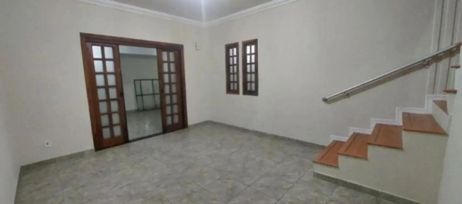 Sobrado com 4 quartos à venda e para alugar, 301m2 em Vila América, Santo Andre - SP - imagem 4 Foto 4 de Sobrado com 4 quartos à venda e para alugar, 301m2 em Vila América, Santo Andre - SP