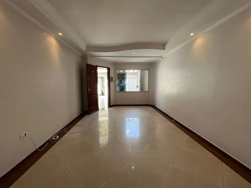 Foto 3 de Sobrado com 3 quartos para alugar, 136m2 em Jardim, Santo Andre - SP