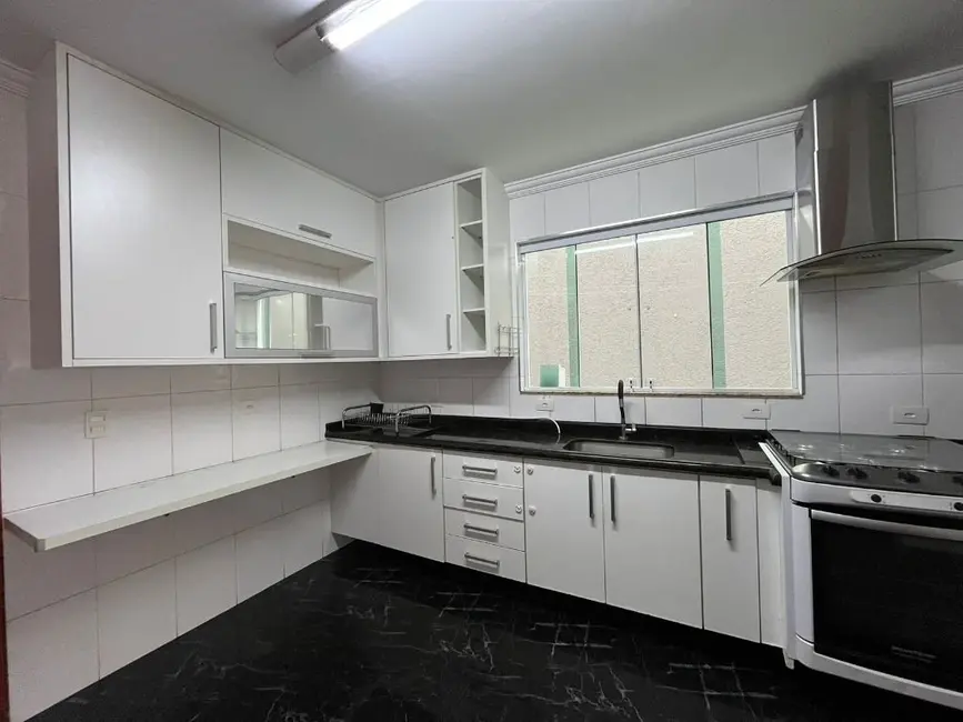 Foto 6 de Sobrado com 3 quartos para alugar, 136m2 em Jardim, Santo Andre - SP