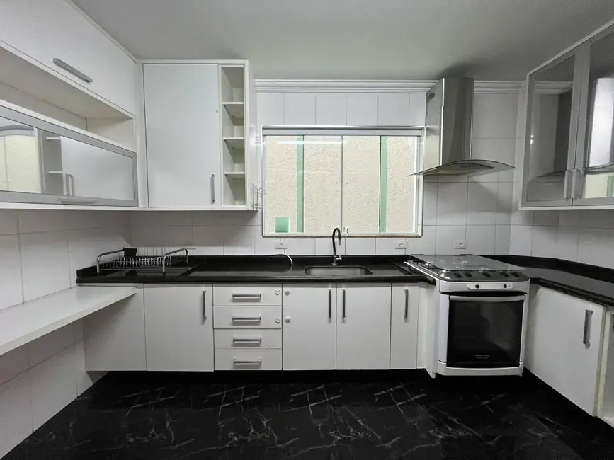 Foto 8 de Sobrado com 3 quartos para alugar, 136m2 em Jardim, Santo Andre - SP