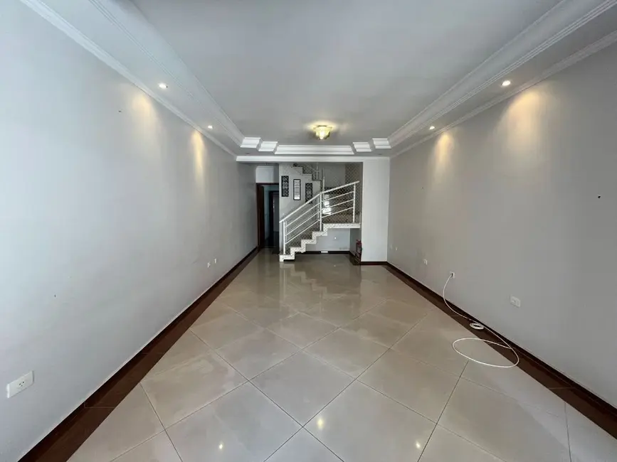 Foto 2 de Sobrado com 3 quartos para alugar, 136m2 em Jardim, Santo Andre - SP