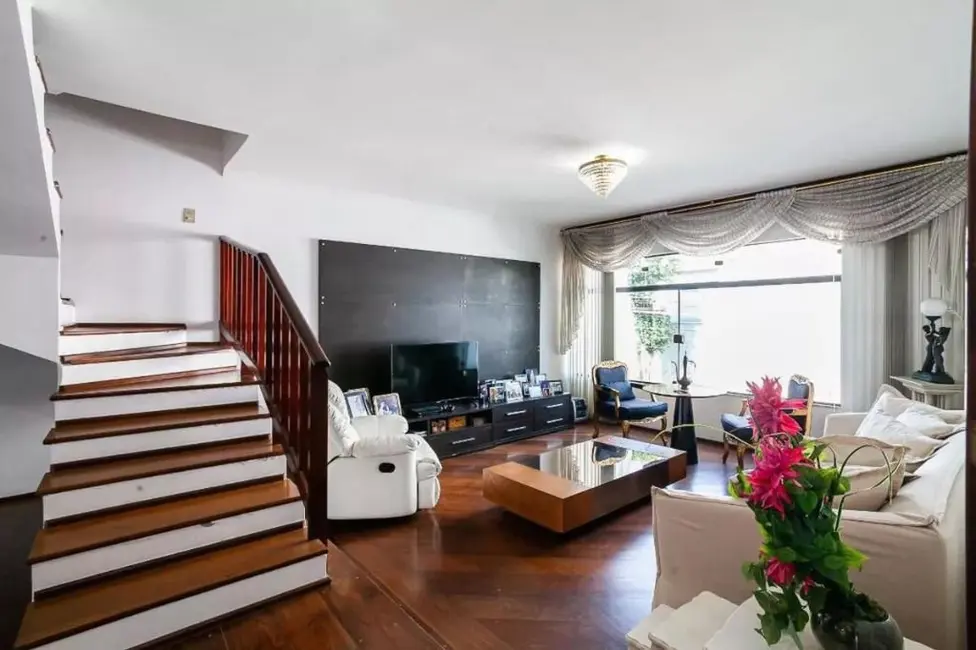 Foto 2 de Sobrado com 3 quartos à venda e para alugar, 315m2 em Vila Pinheirinho, Santo Andre - SP