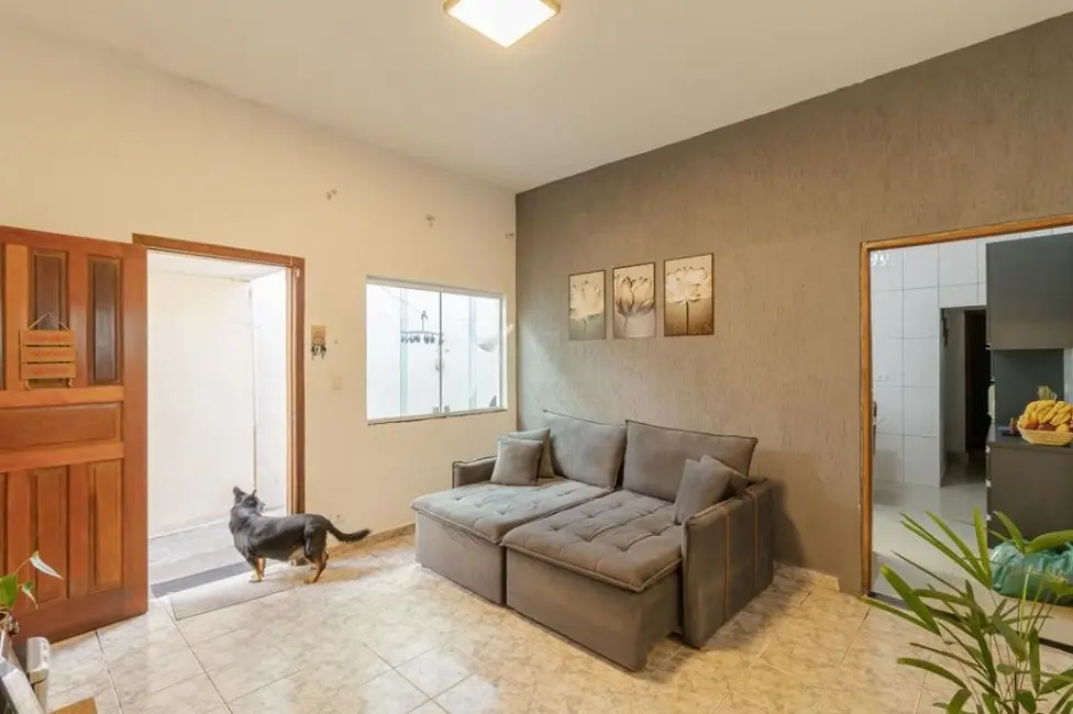 Foto 3 de Casa com 2 quartos à venda e para alugar, 200m2 em Parque Bandeirante, Santo Andre - SP