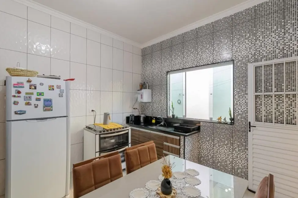 Foto 6 de Casa com 2 quartos à venda e para alugar, 200m2 em Parque Bandeirante, Santo Andre - SP