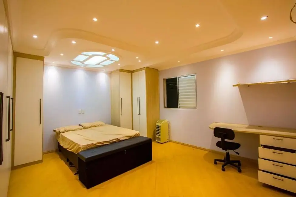 Foto 7 de Sobrado com 4 quartos para alugar, 451m2 em Jardim Las Vegas, Santo Andre - SP