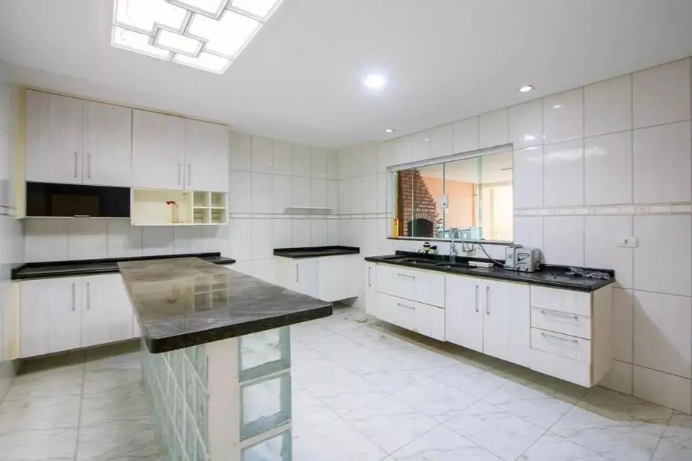 Foto 4 de Sobrado com 4 quartos para alugar, 451m2 em Jardim Las Vegas, Santo Andre - SP