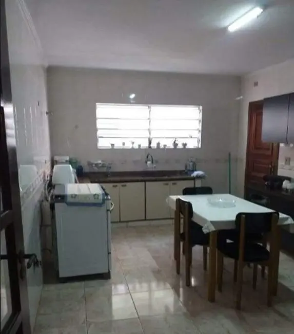 Sobrado com 3 quartos à venda, 184m2 em Jardim Las Vegas, Santo Andre - SP - imagem 5 Foto 5 de Sobrado com 3 quartos à venda, 184m2 em Jardim Las Vegas, Santo Andre - SP