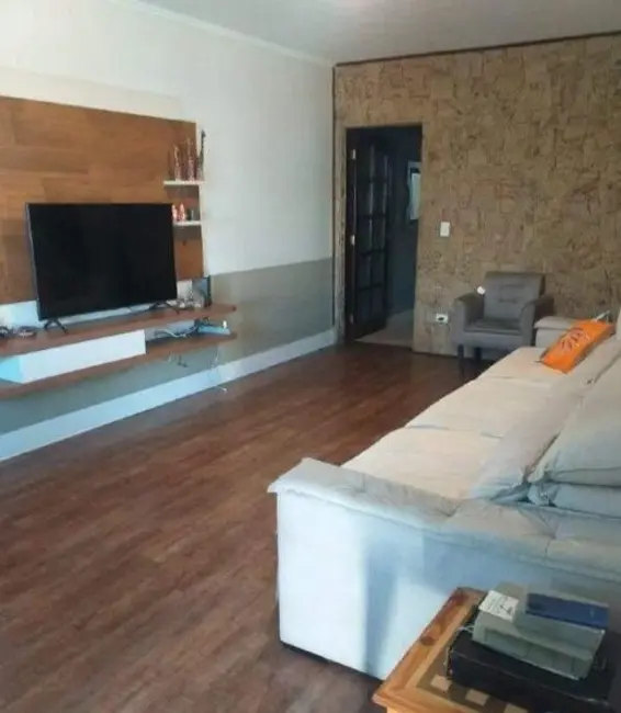 Sobrado com 3 quartos à venda, 184m2 em Jardim Las Vegas, Santo Andre - SP - imagem 1 Foto 1 de Sobrado com 3 quartos à venda, 184m2 em Jardim Las Vegas, Santo Andre - SP