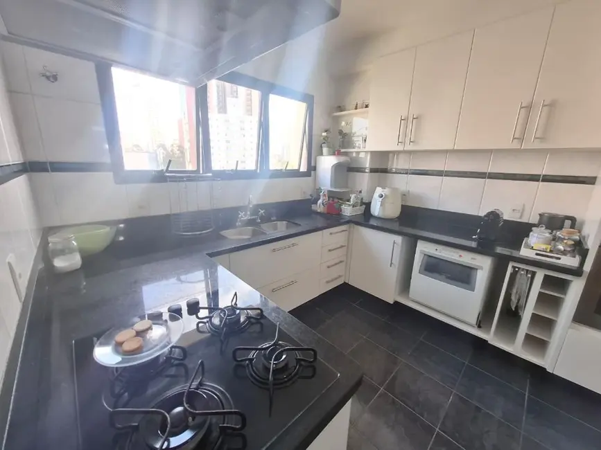 Foto 8 de Apartamento com 4 quartos à venda, 230m2 em Vila Bastos, Santo Andre - SP