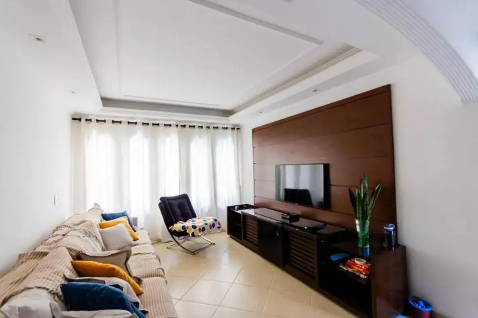 Foto 3 de Sobrado com 3 quartos à venda, 400m2 em Parque Jaçatuba, Santo Andre - SP