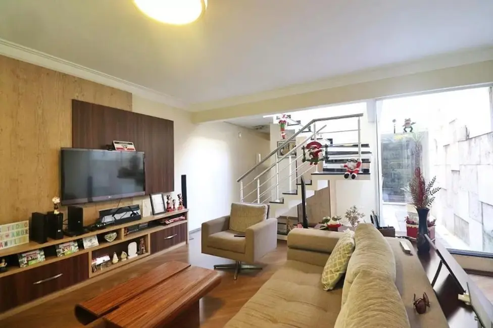 Foto 2 de Sobrado com 3 quartos à venda, 200m2 em Campestre, Santo Andre - SP