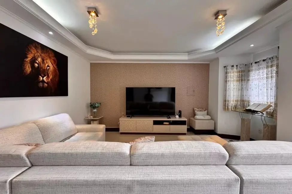 Sobrado com 4 quartos à venda, 250m2 em Jardim Las Vegas, Santo Andre - SP - imagem 2 Foto 2 de Sobrado com 4 quartos à venda, 250m2 em Jardim Las Vegas, Santo Andre - SP