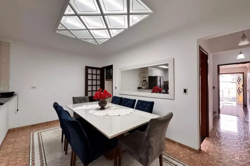 Sobrado com 4 quartos à venda, 250m2 em Jardim Las Vegas, Santo Andre - SP - imagem 6 Foto 6 de Sobrado com 4 quartos à venda, 250m2 em Jardim Las Vegas, Santo Andre - SP