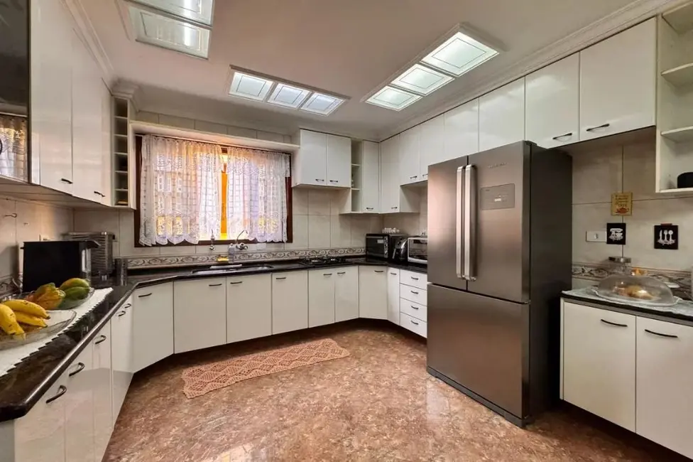 Sobrado com 4 quartos à venda, 250m2 em Jardim Las Vegas, Santo Andre - SP - imagem 8 Foto 8 de Sobrado com 4 quartos à venda, 250m2 em Jardim Las Vegas, Santo Andre - SP