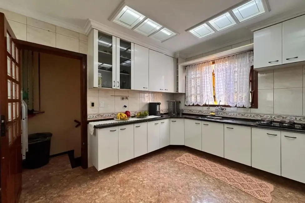 Sobrado com 4 quartos à venda, 250m2 em Jardim Las Vegas, Santo Andre - SP - imagem 9 Foto 9 de Sobrado com 4 quartos à venda, 250m2 em Jardim Las Vegas, Santo Andre - SP