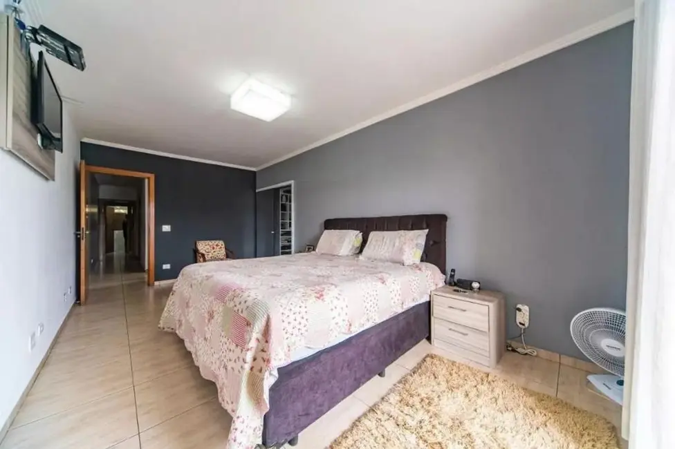 Foto 9 de Sobrado com 5 quartos à venda, 300m2 em Jardim Las Vegas, Santo Andre - SP