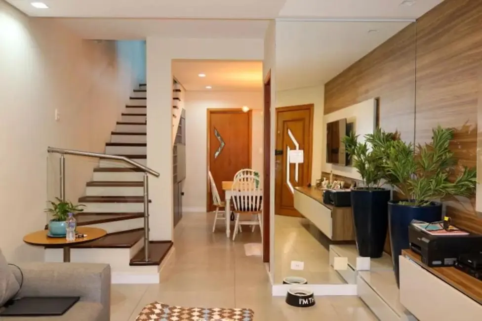 Sobrado com 4 quartos à venda, 185m2 em Campestre, Santo Andre - SP - imagem 3 Foto 3 de Sobrado com 4 quartos à venda, 185m2 em Campestre, Santo Andre - SP