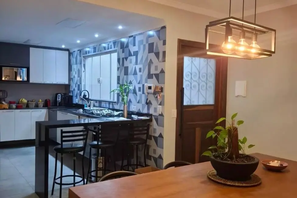 Sobrado com 3 quartos à venda, 212m2 em Vila Assunção, Santo Andre - SP - imagem 7 Foto 7 de Sobrado com 3 quartos à venda, 212m2 em Vila Assunção, Santo Andre - SP