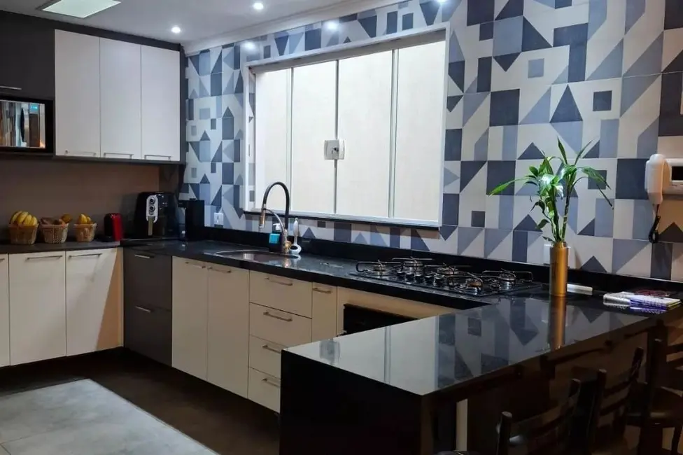 Sobrado com 3 quartos à venda, 212m2 em Vila Assunção, Santo Andre - SP - imagem 8 Foto 8 de Sobrado com 3 quartos à venda, 212m2 em Vila Assunção, Santo Andre - SP