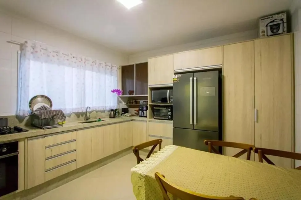 Foto 6 de Sobrado com 3 quartos à venda, 215m2 em Vila Assunção, Santo Andre - SP