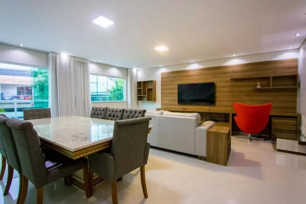 Foto 1 de Sobrado com 3 quartos à venda, 215m2 em Vila Assunção, Santo Andre - SP