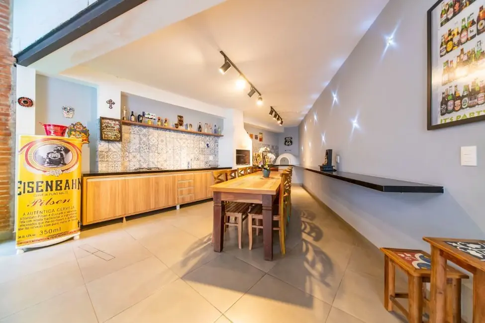 Sobrado com 4 quartos à venda, 510m2 em Santo Andre - SP - imagem 4 Foto 4 de Sobrado com 4 quartos à venda, 510m2 em Santo Andre - SP