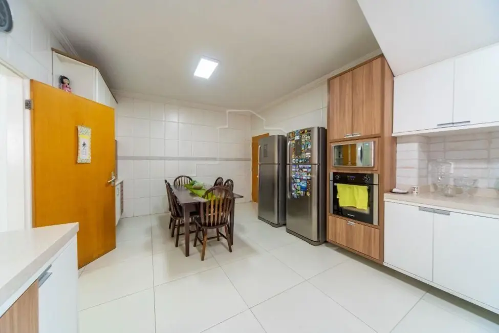 Sobrado com 4 quartos à venda, 510m2 em Santo Andre - SP - imagem 9 Foto 9 de Sobrado com 4 quartos à venda, 510m2 em Santo Andre - SP