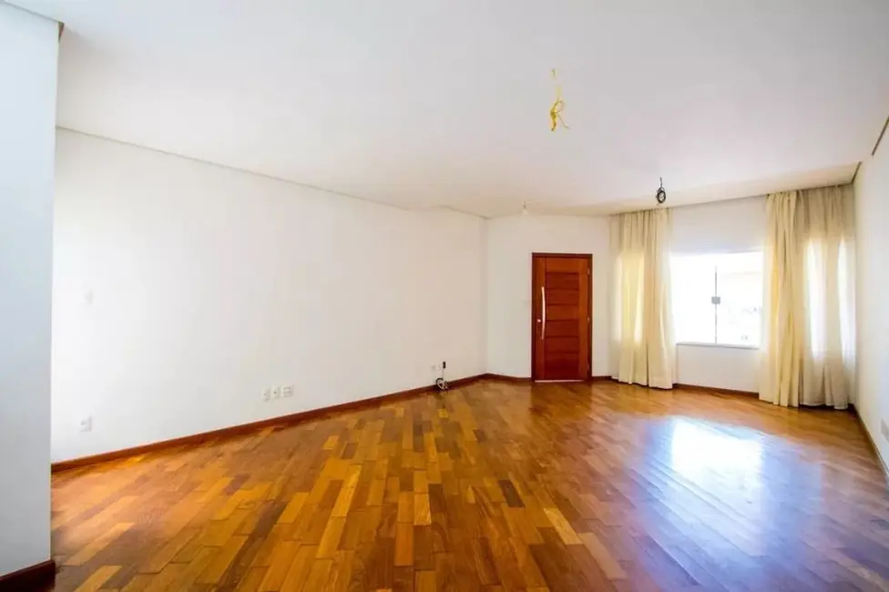 Sobrado com 4 quartos à venda, 235m2 em Paraíso, Santo Andre - SP - imagem 4 Foto 4 de Sobrado com 4 quartos à venda, 235m2 em Paraíso, Santo Andre - SP