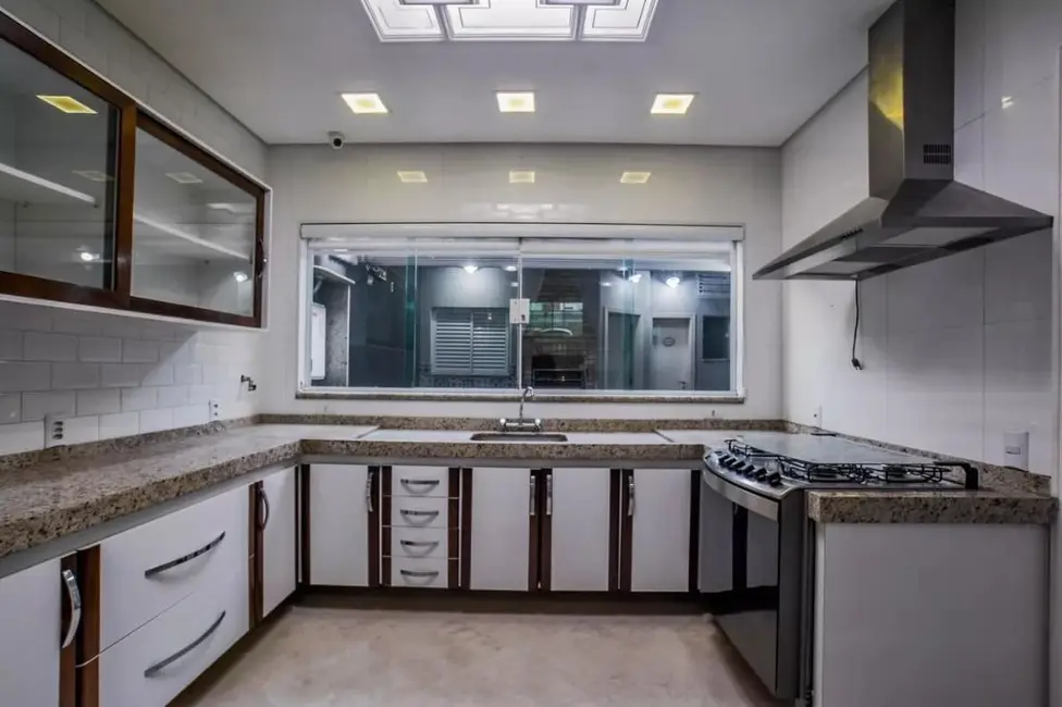 Sobrado com 4 quartos à venda, 204m2 em Santo Andre - SP - imagem 6 Foto 6 de Sobrado com 4 quartos à venda, 204m2 em Santo Andre - SP