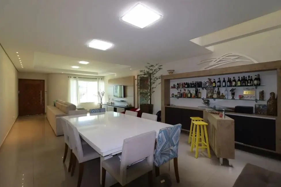 Foto 5 de Sobrado com 3 quartos à venda, 230m2 em Vila Scarpelli, Santo Andre - SP