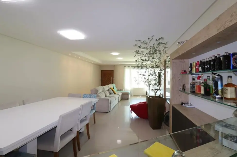 Foto 6 de Sobrado com 3 quartos à venda, 230m2 em Vila Scarpelli, Santo Andre - SP