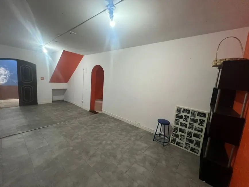 Foto 6 de Sobrado com 4 quartos para alugar, 190m2 em Jardim, Santo Andre - SP