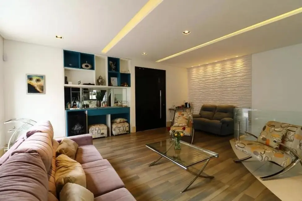 Foto 1 de Sobrado com 4 quartos à venda, 358m2 em Vila Vitória, Santo Andre - SP