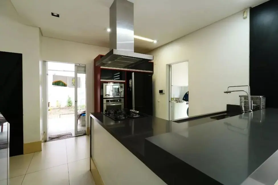 Foto 9 de Sobrado com 4 quartos à venda, 358m2 em Vila Vitória, Santo Andre - SP