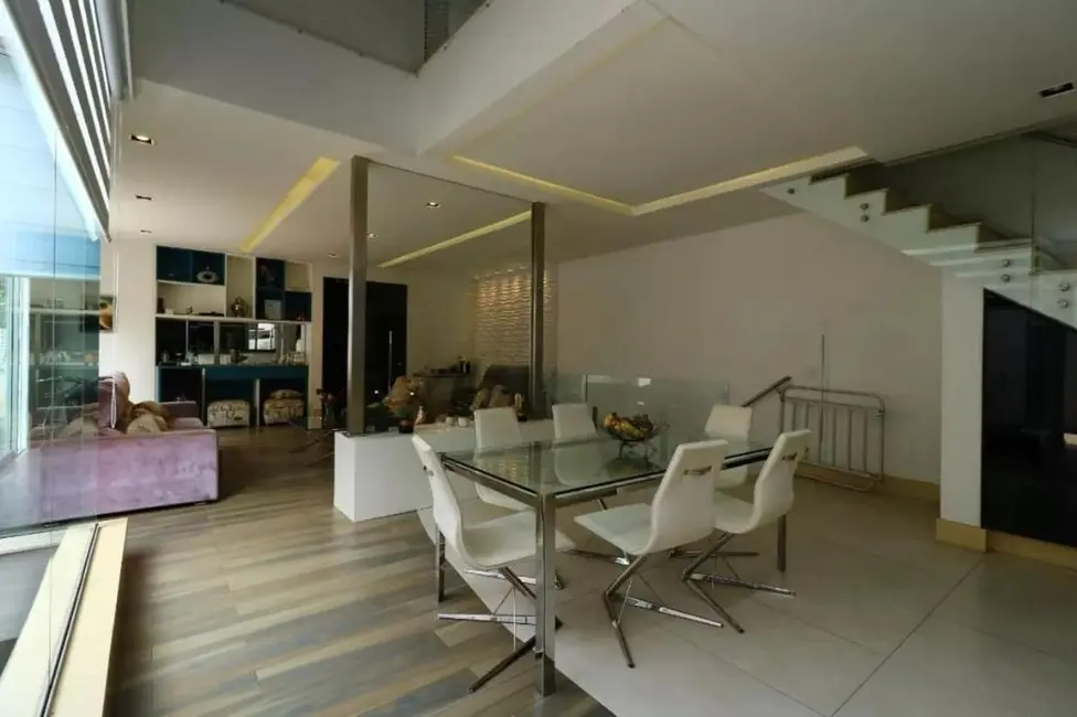 Foto 7 de Sobrado com 4 quartos à venda, 358m2 em Vila Vitória, Santo Andre - SP