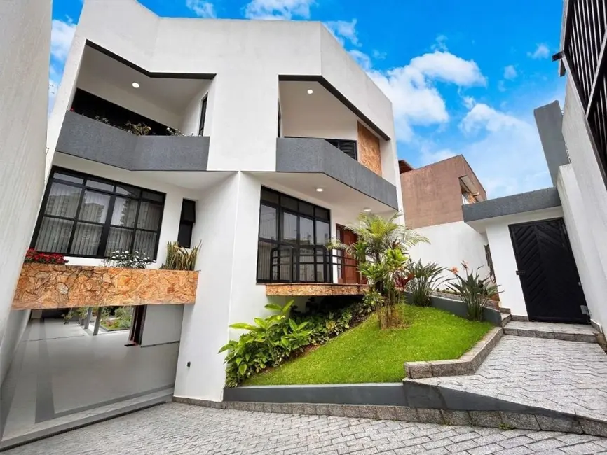 Foto 1 de Sobrado com 4 quartos à venda, 614m2 em Silveira, Santo Andre - SP