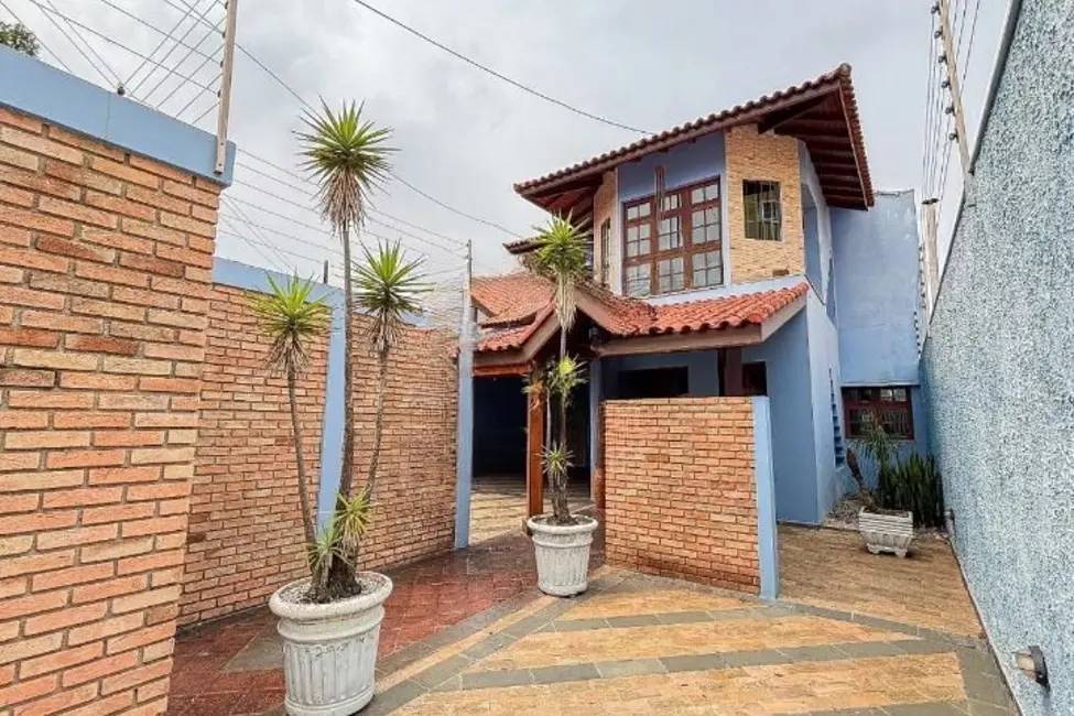 Foto 1 de Sobrado com 3 quartos à venda e para alugar, 339m2 em Campestre, Santo Andre - SP