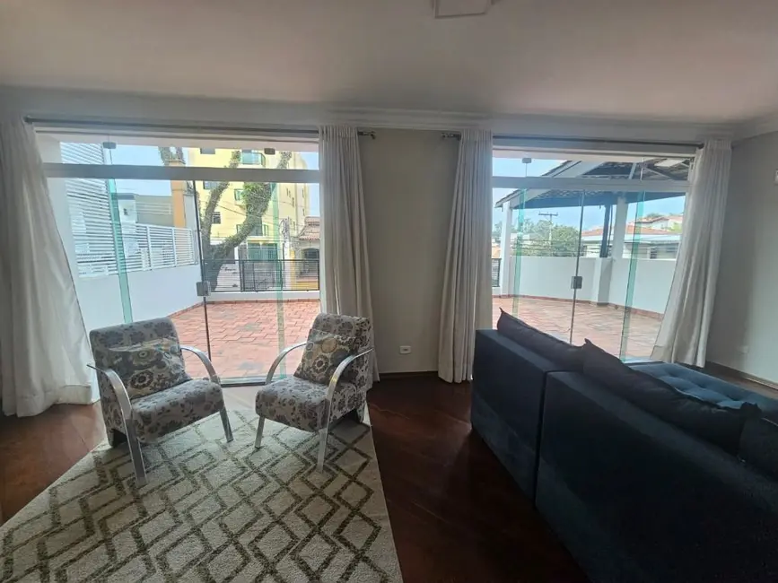 Sobrado com 3 quartos à venda e para alugar, 211m2 em Santo Andre - SP - imagem 1 Foto 1 de Sobrado com 3 quartos à venda e para alugar, 211m2 em Santo Andre - SP