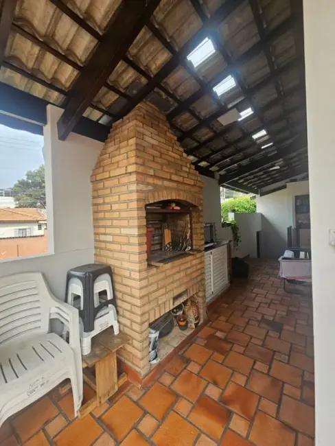 Sobrado com 3 quartos à venda e para alugar, 211m2 em Santo Andre - SP - imagem 6 Foto 6 de Sobrado com 3 quartos à venda e para alugar, 211m2 em Santo Andre - SP