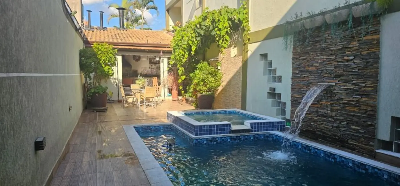 Foto 1 de Sobrado com 4 quartos à venda, 300m2 em Santa Maria, Santo Andre - SP