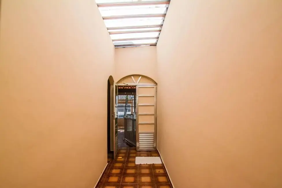 Casa com 2 quartos para alugar, 76m2 em Jardim Cristiane, Santo Andre - SP - imagem 4 Foto 4 de Casa com 2 quartos para alugar, 76m2 em Jardim Cristiane, Santo Andre - SP