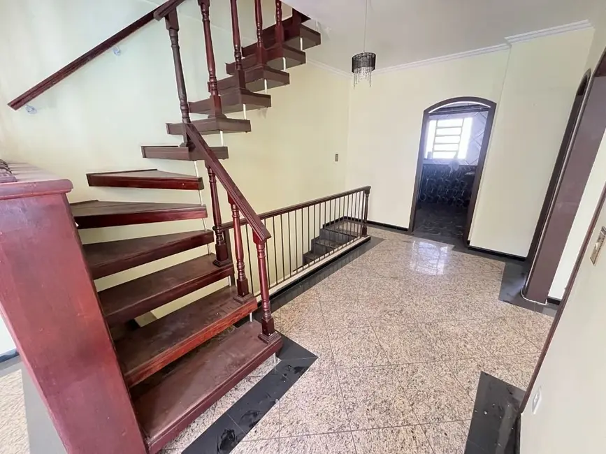 Foto 1 de Sobrado com 3 quartos à venda e para alugar, 175m2 em Campestre, Santo Andre - SP