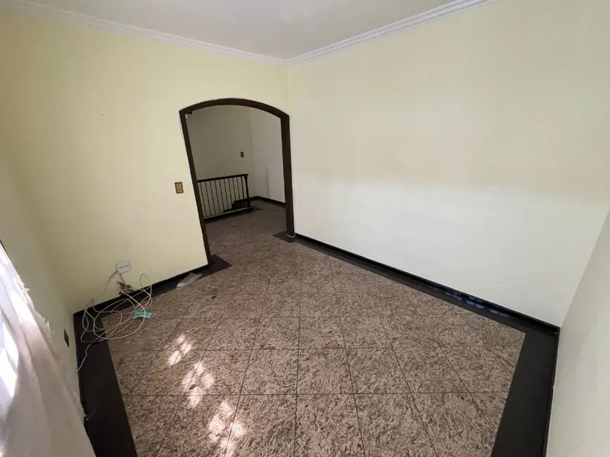 Foto 2 de Sobrado com 3 quartos à venda e para alugar, 175m2 em Campestre, Santo Andre - SP