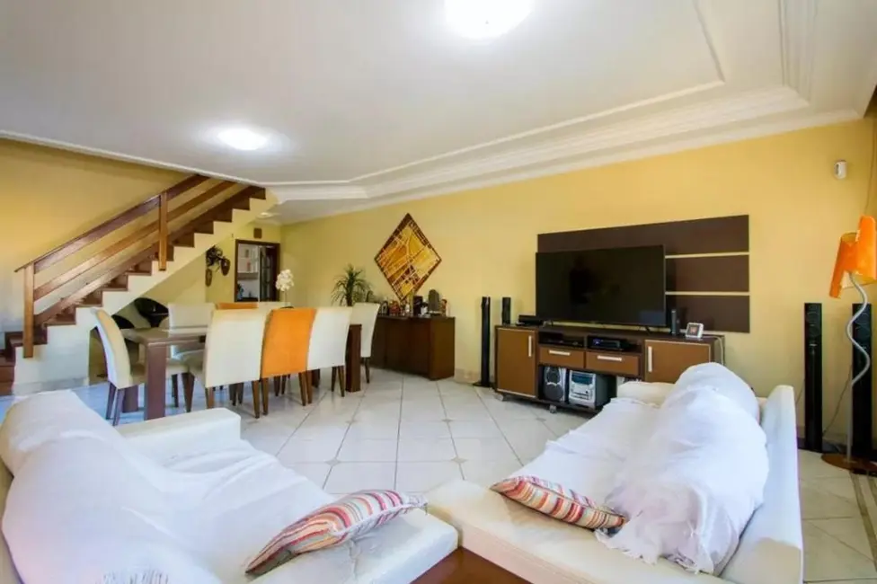 Sobrado com 3 quartos à venda, 289m2 em Vila Eldízia, Santo Andre - SP - imagem 2 Foto 2 de Sobrado com 3 quartos à venda, 289m2 em Vila Eldízia, Santo Andre - SP